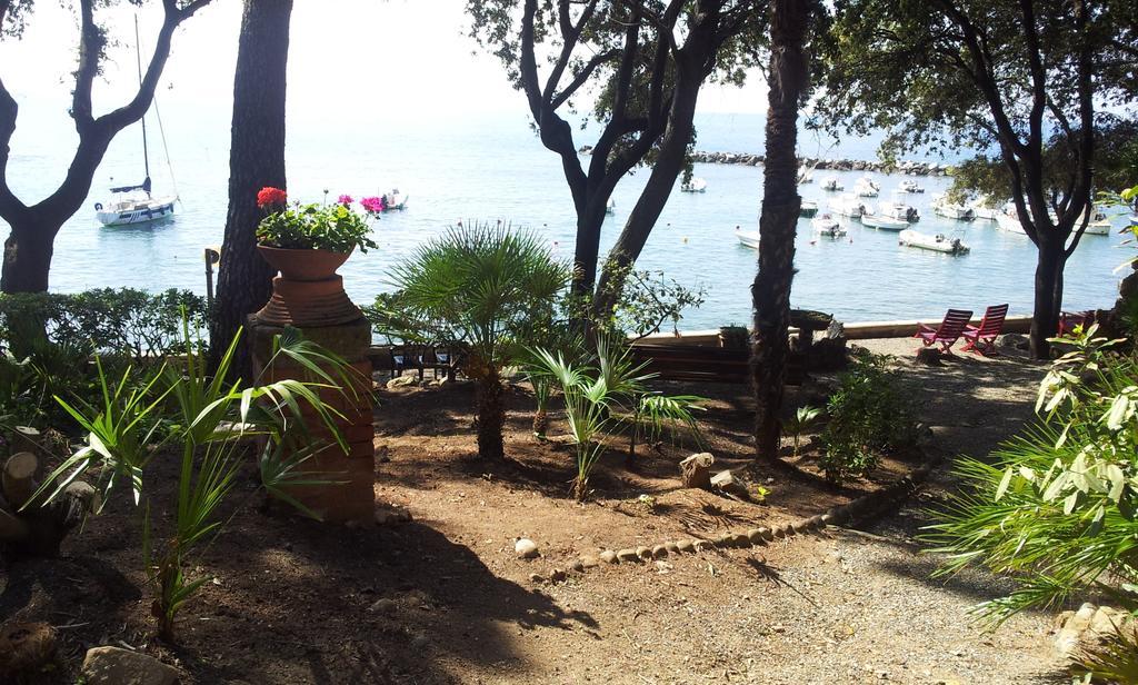 Albergo Miramare Castiglioncello Bagian luar foto