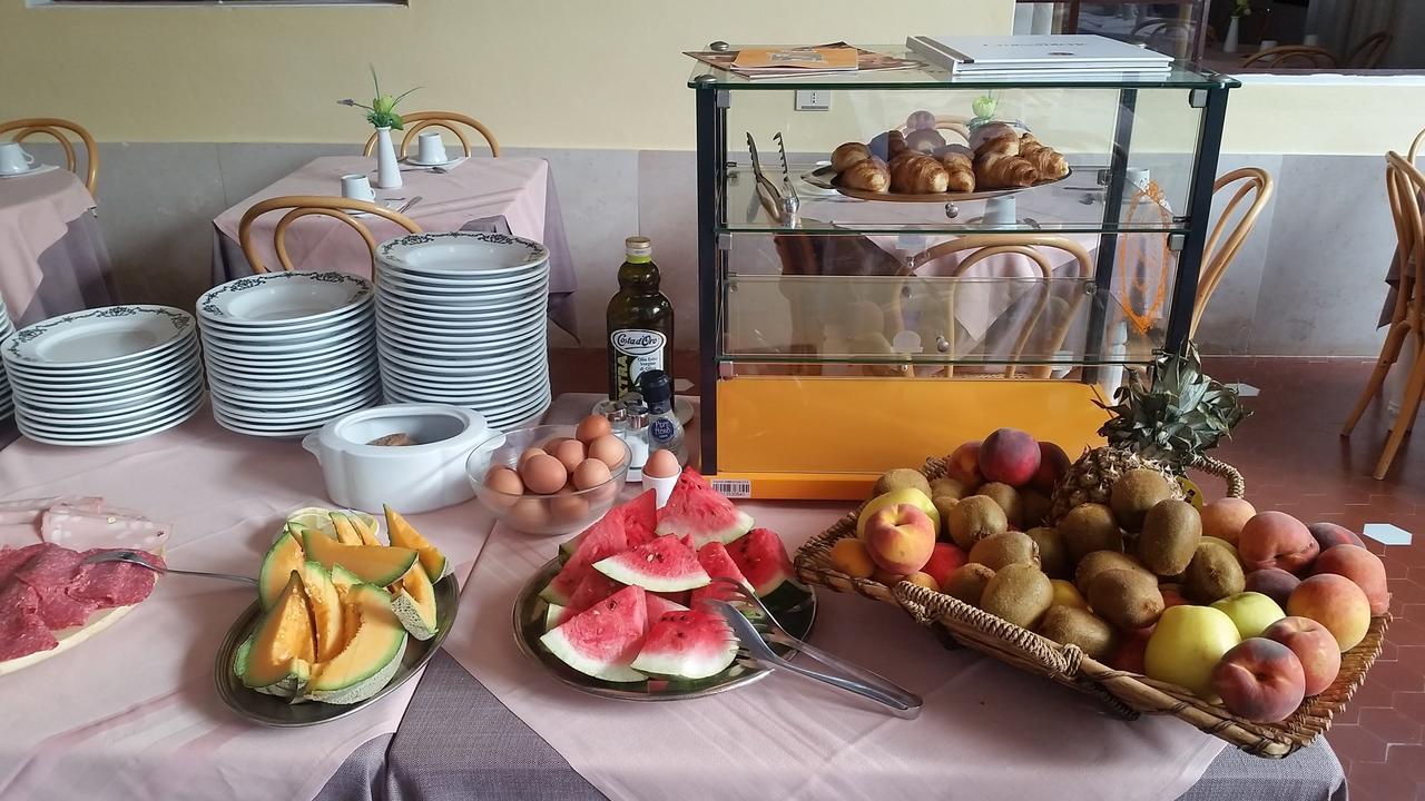 Albergo Miramare Castiglioncello Bagian luar foto